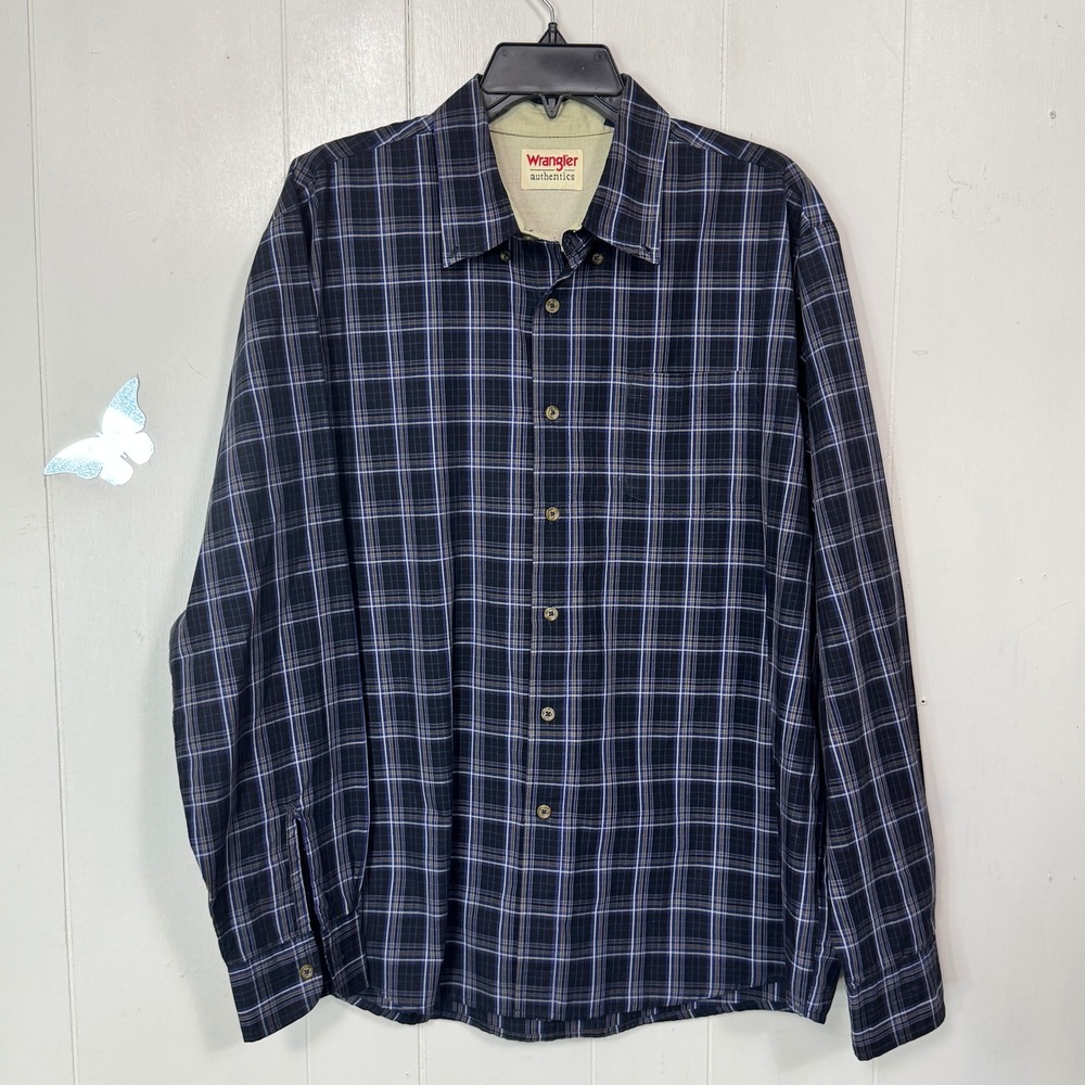 Wrangler Authentics Men's Long Sleeve Plaid Button Up Shirt Size Large Pocket
